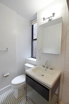 Rented by REAL New York | media 24