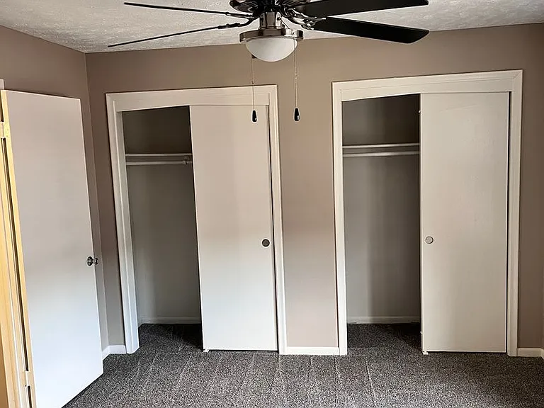Bristol Square Apartments — Photo 153