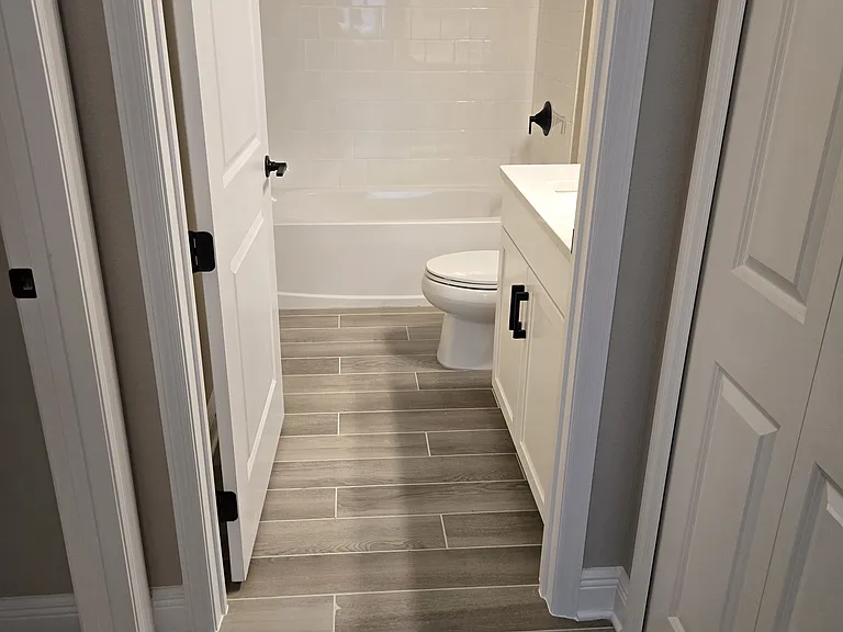 10105 Lake Wales Cir — Photo 2