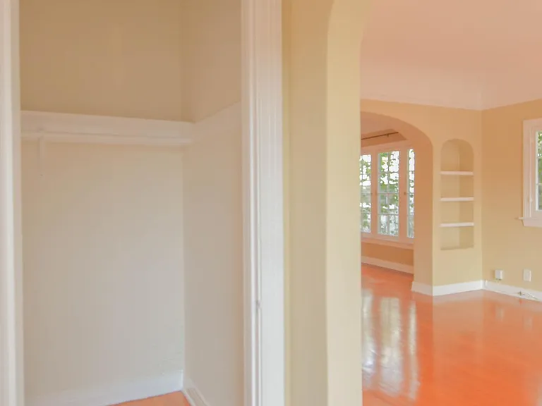 441 N Orange Grove Ave #1/2 — Photo 16