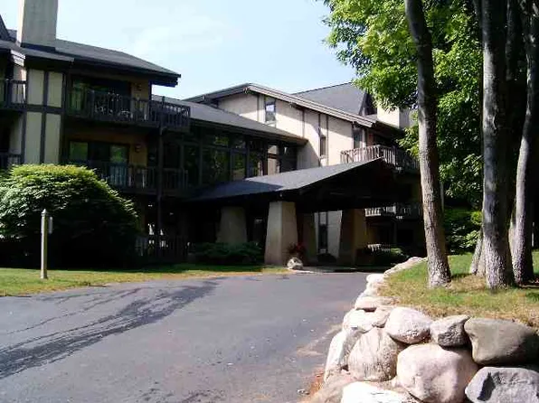 5620 Highlands Dr #561, Harbor Springs, MI 49740