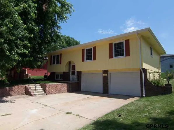8505 S 47th St, Omaha, NE 68157
