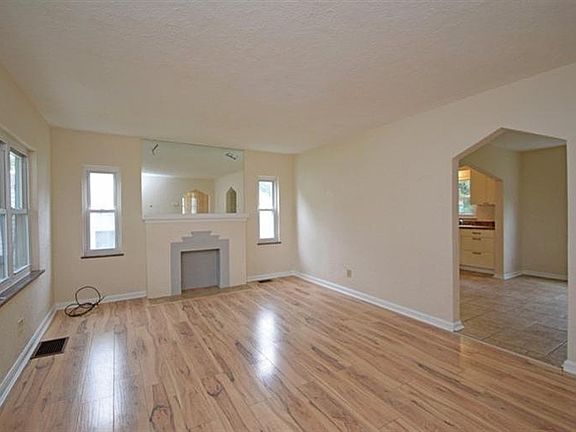 2nd image of 5585 Biscayne Ave