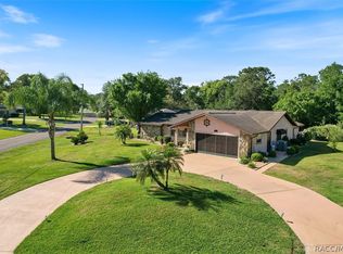 85 Greentree St, Homosassa, FL 34446