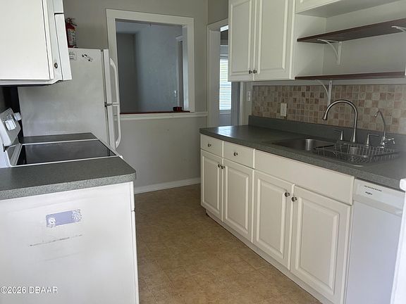 3rd image of 250 S Seneca Blvd