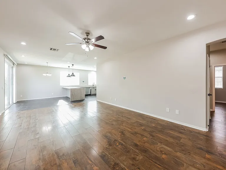 9451 W Ross Ave — Photo 3