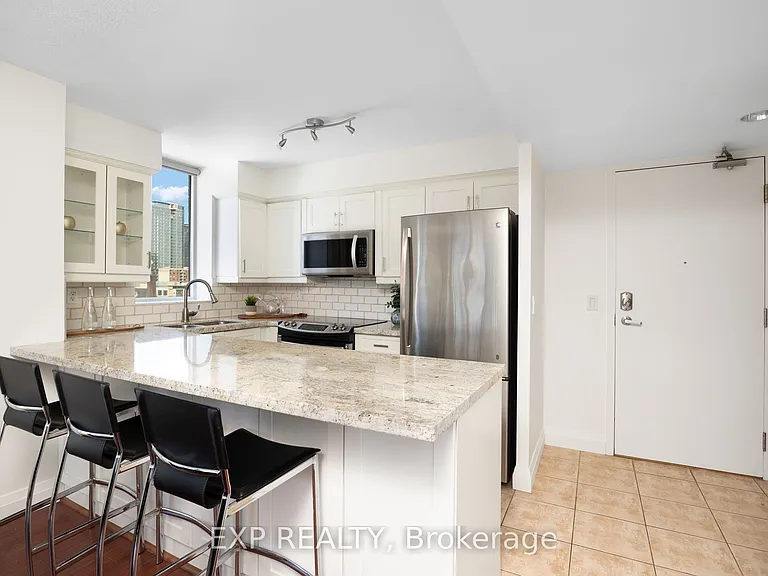311 Richmond St E #802 — Photo 3