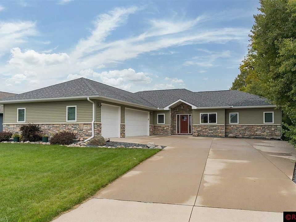 1st image of 300 Muriefield Dr