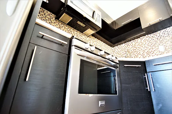 Rented by Lofts and Flats LLC | media 19