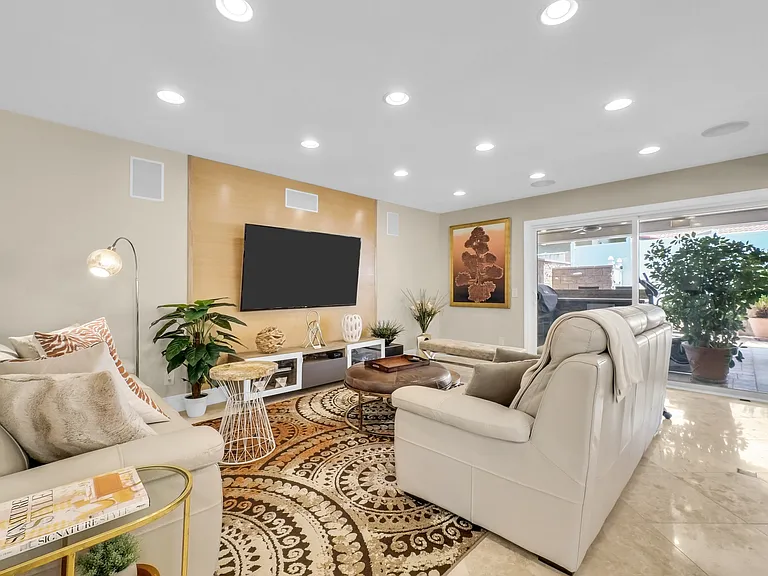 4608 Golden Ridge Dr — Photo 8