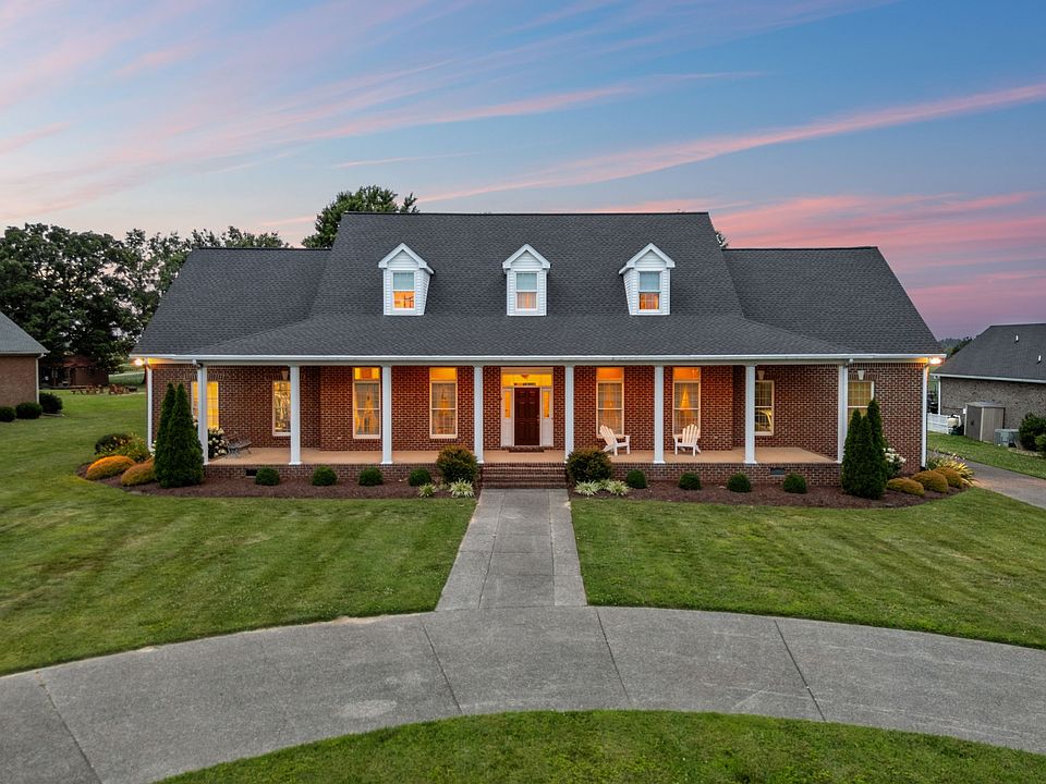 1st image of 108 Ewing Dr