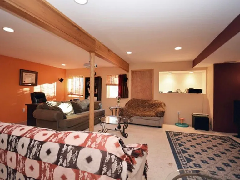 318 Abington Woods Dr — Photo 16