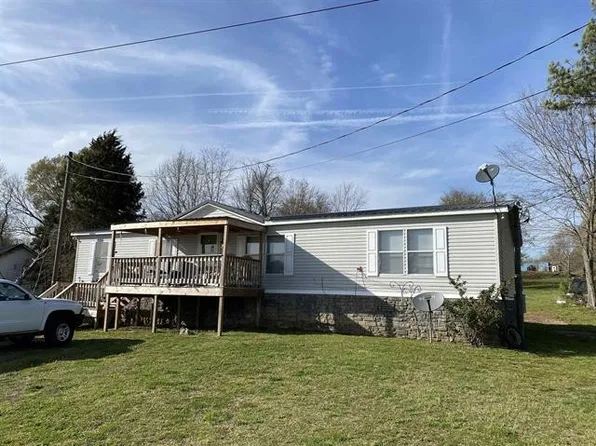 700 Cherokee Rd, Halls, TN 38040