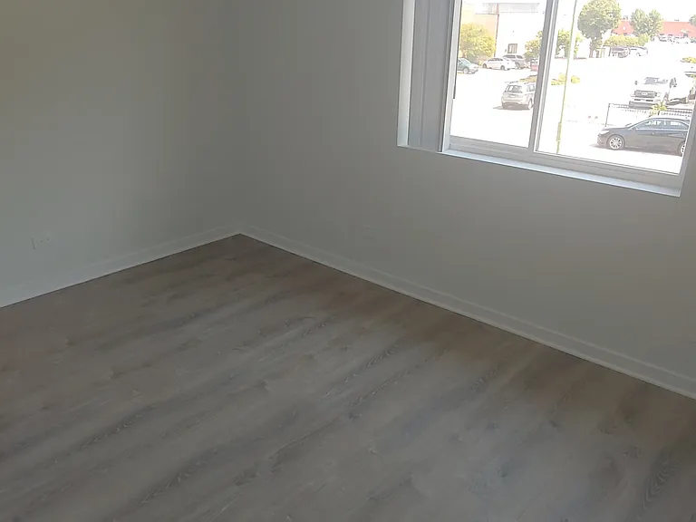 5366 S Laramie Ave #202 — Photo 8