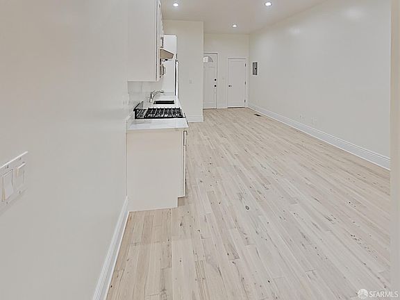 3rd image of 1637 Golden Gate Ave #A