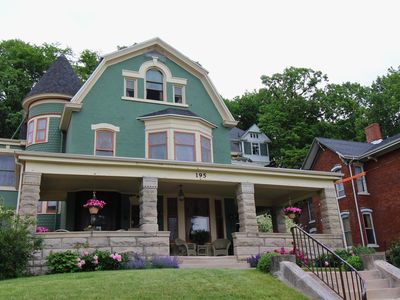 195 W 17th St, Dubuque, IA, 52001