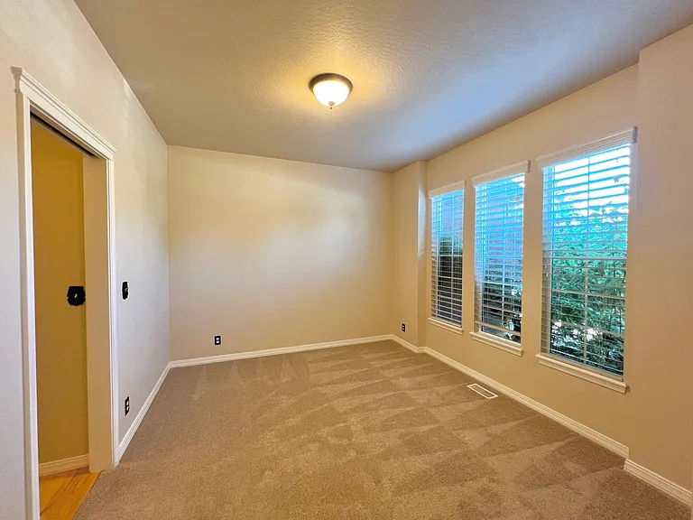 2285 W Windchime Dr — Photo 5