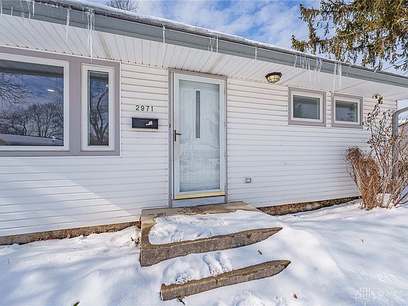 5th image of 2971 Peony Pl