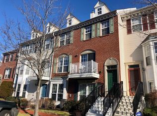 5 Mulberry St, Jersey City, NJ 07305