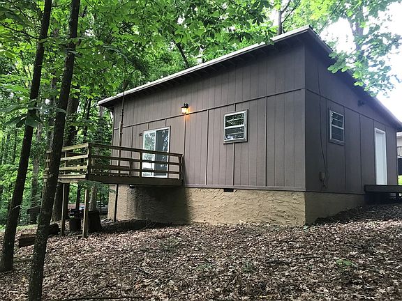 2nd image of 142 Low Brook Ct NE