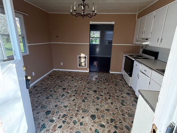 2nd image of 120 Lawton Rd