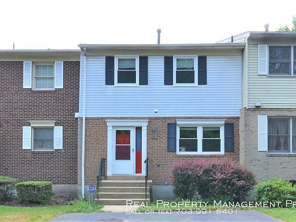 2nd image of 7106 Lake Cove Dr