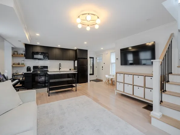 108 Gilman St #1, Somerville, MA 02145