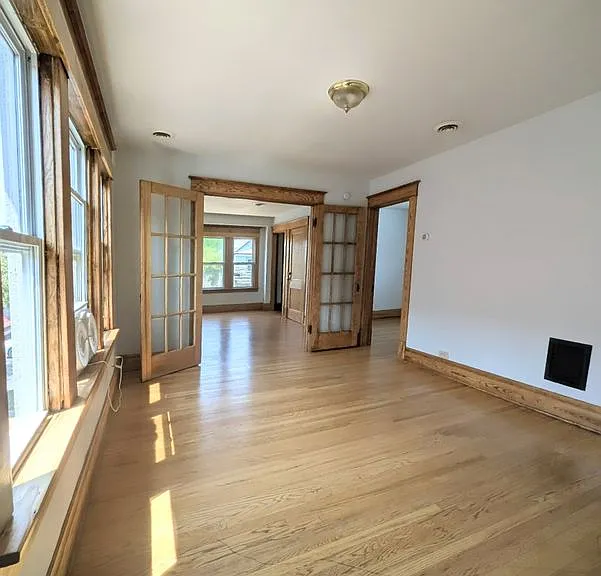 47 Bridgeman St #UPPER — Photo 2