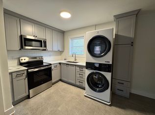 425 Holderness St SW, Atlanta, GA 30310