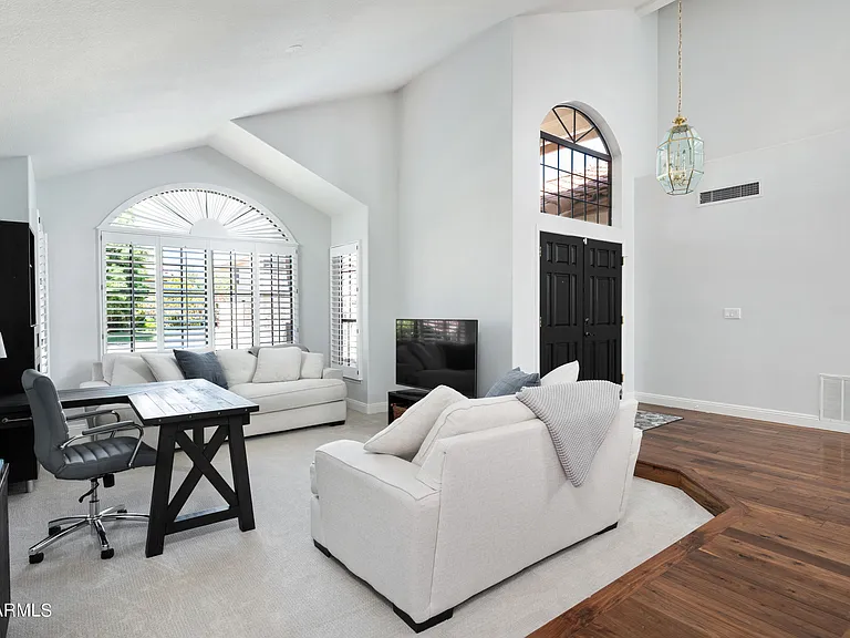 1660 W Honeysuckle Ln — Photo 11