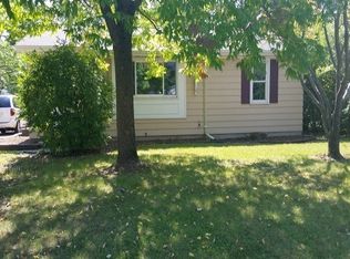 1330 Crystal Ct, Waupaca, WI 54981