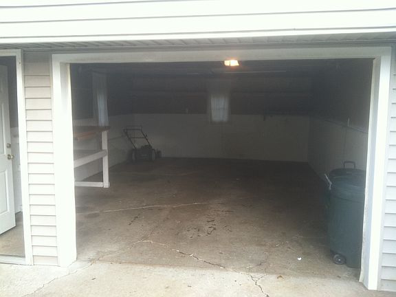 5th image of 808 Oak Park Dr