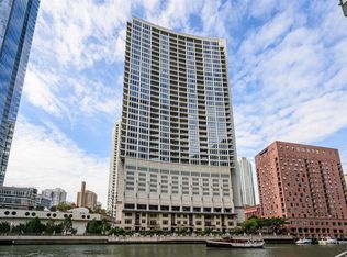 333 N Canal St APT 3604, Chicago, IL 60606