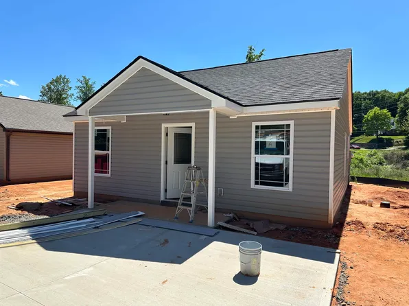 411 Waters Rd, Inman, SC 29349