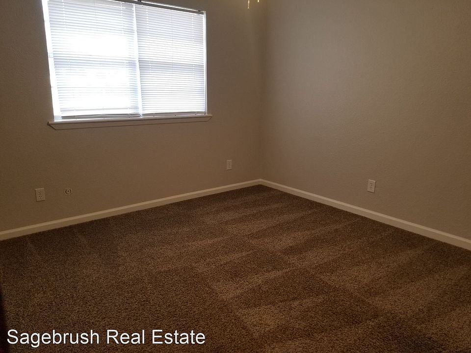 1st image of 1000 Ash St APT 3