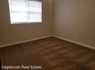 1000 Ash St APT 3, Clovis, NM 88101