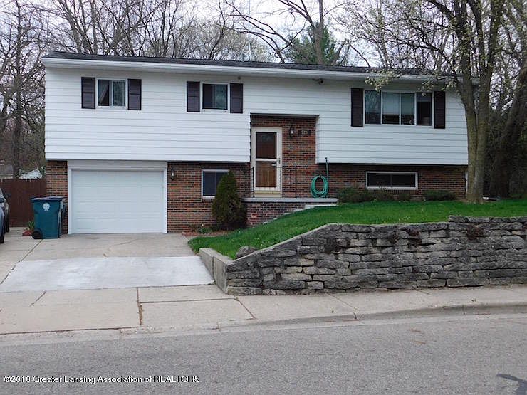 1st image of 529 Moorland Dr