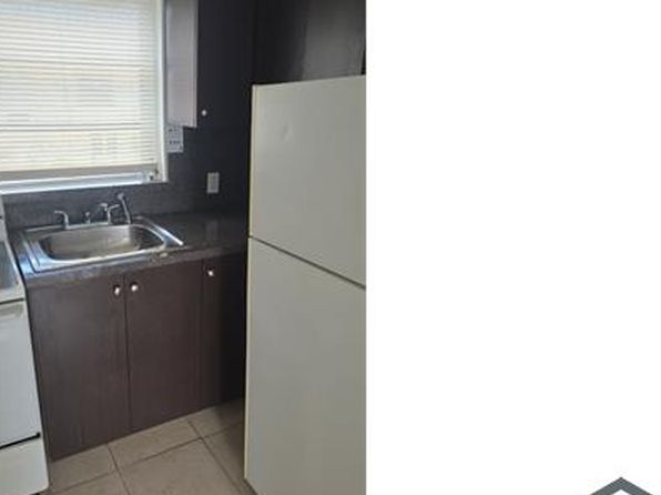 1910 Garfield St #3