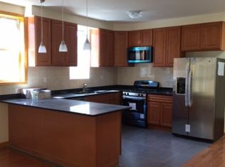 6027 68th Ave, Ridgewood, NY 11385