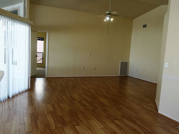 3rd image of 119 Saint Kitts Cir