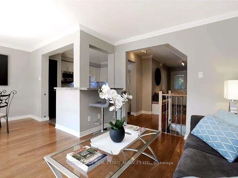 4111 Arbour Green Dr #7 — Photo 4