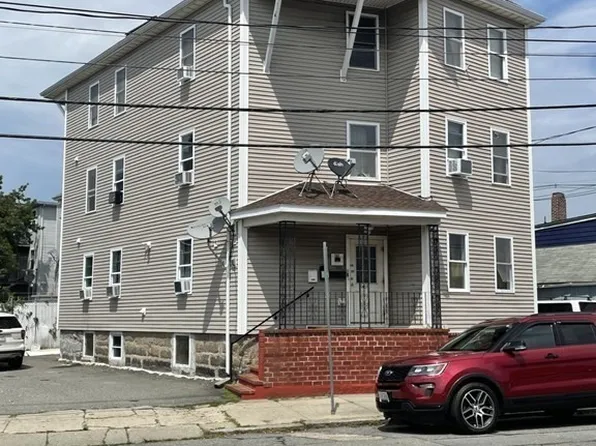 161 Cove St, New Bedford, MA 02744