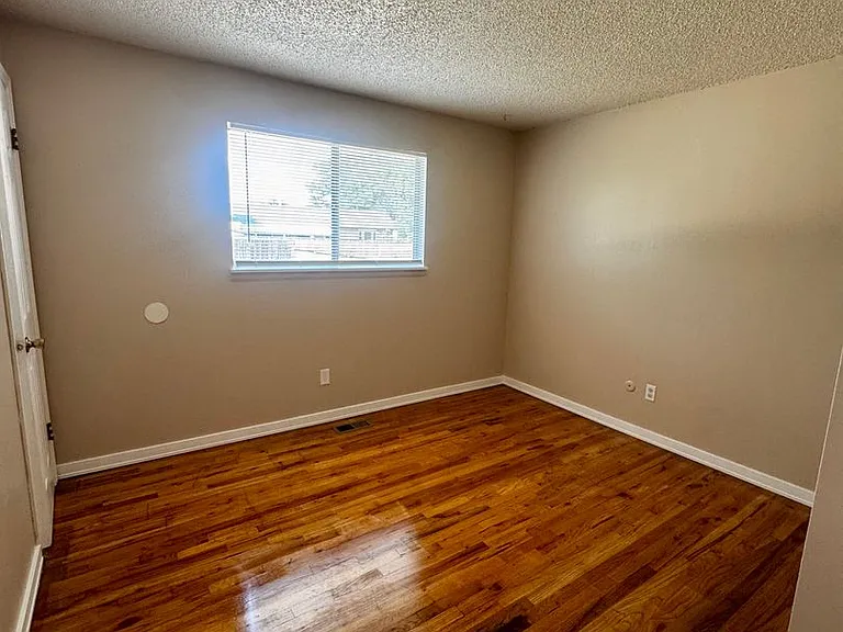 1156 Mount Werner Cir — Photo 14