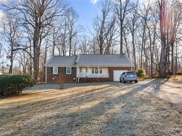 2322 Carlford Rd, Pleasant Garden, NC 27313