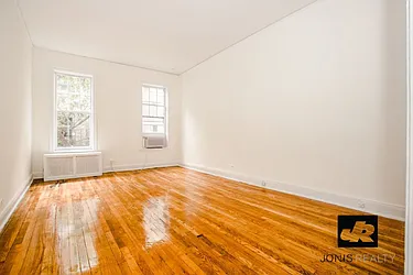 Rented by Jonis Realty