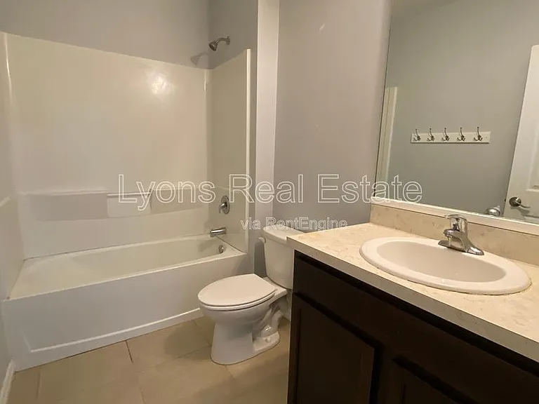 3425 Cancun Ct — Photo 12