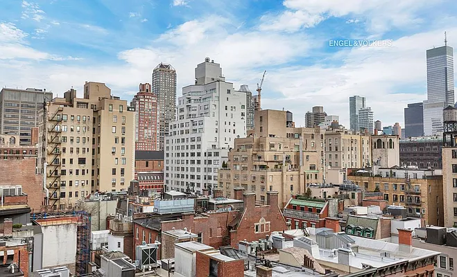 Rented by Engel & Völkers New York City | media 4