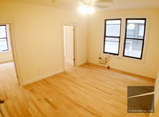 3436 28th St APT 1R, Astoria, NY 11106