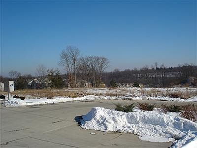 2nd image of 260 Grandview Dr