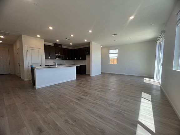 3rd image of 2243 S Terry Ave